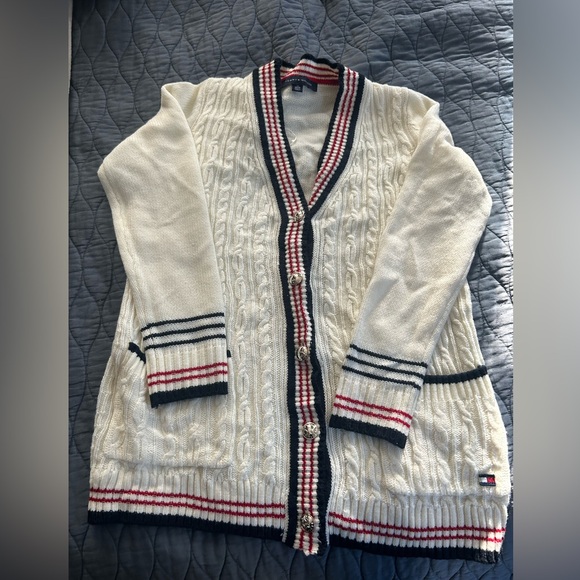 Tommy Hilfiger cable knit button cardigan !! Size XS - Picture 3 of 5